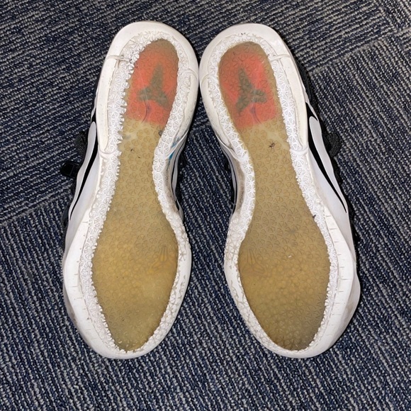 kobe nxt ad - Picture 4 of 5